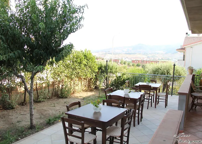 Alojamento de Acomodação e Pequeno-almoço Torre Ancinale 3*