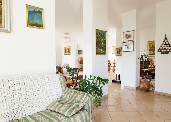 Alojamento de Acomodação e Pequeno-almoço Torre Ancinale 3*