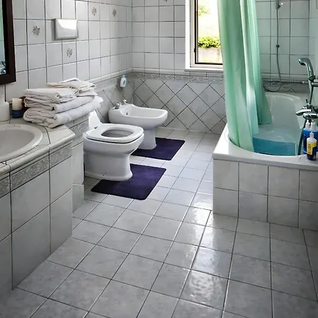 Torre Ancinale Bed & Breakfast 3*