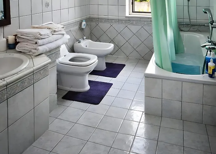 托雷昂契纳勒酒店 住宿加早餐酒店 3*